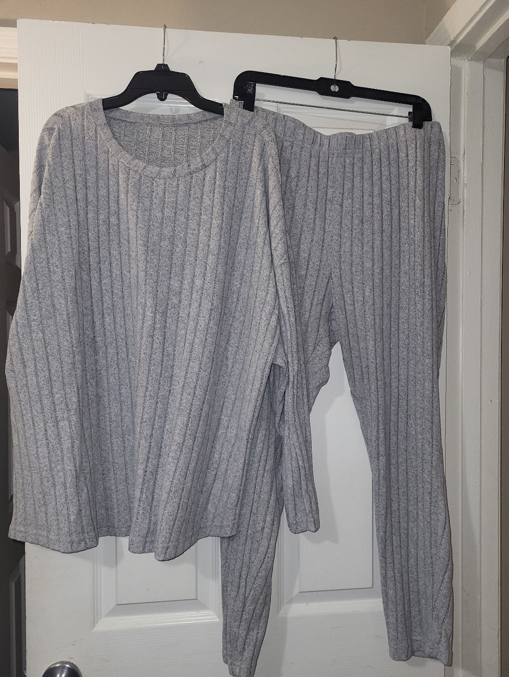 SHEIN Gray Ribbed Knit Lounge Set - Top & Pants
